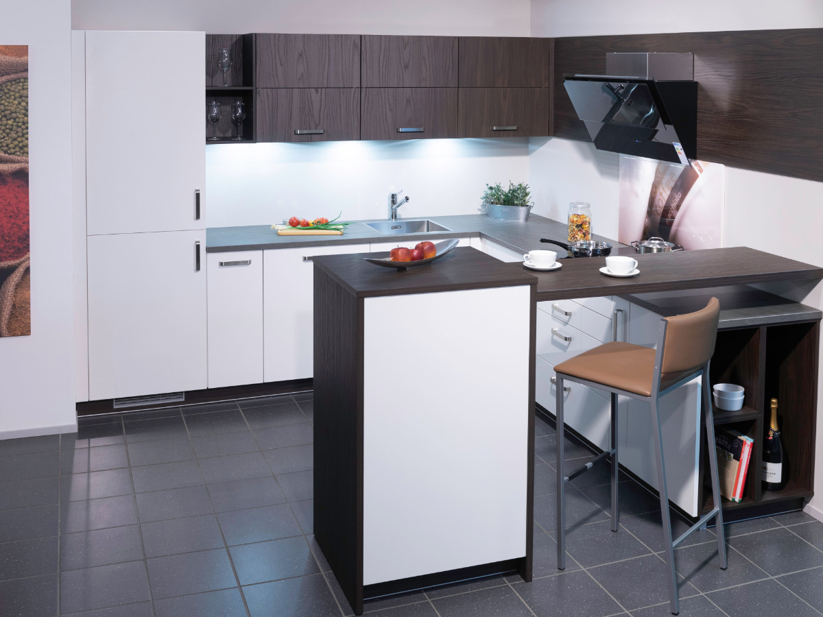 Ausstellungsküche: Brigitte -Fresh- hochglanz weiss